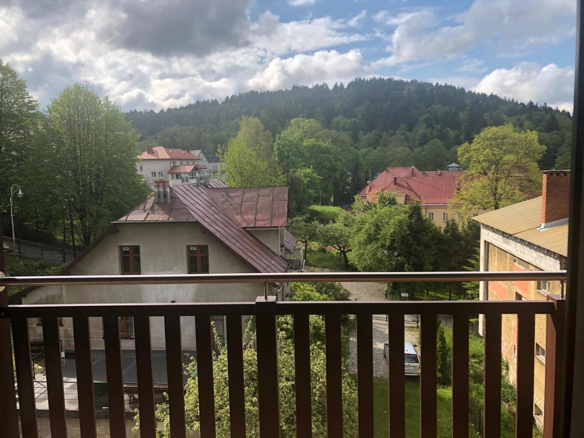 Gold Apartments Your Holiday Home Rodzinny 27 Krynica Zdroj Εξωτερικό φωτογραφία